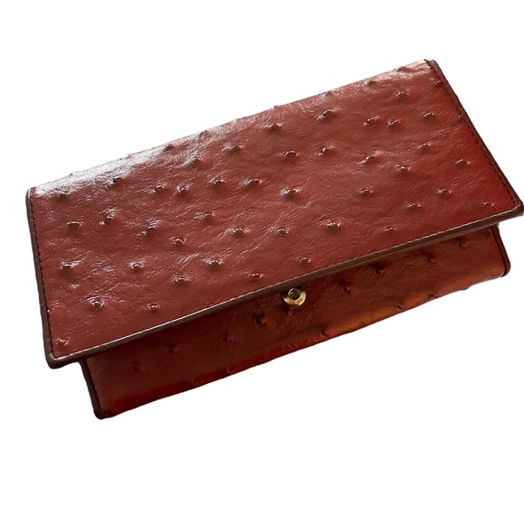 M Q Oxblood Red Textured Expandable Wallet, Checkbook Holder - Picture 1 of 9